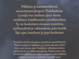 Lentäjä