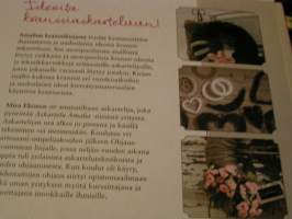 amalia askartelu kranssikirja