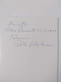 Kirjastokirjailijan puheenvuoro - ajatuksia kirjallisuuspolitiikasta (signeerattu, tekijän omiste)