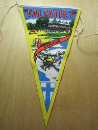 Valtatie 1 -Camping -matkailuviiri, pikkukoko / souvenier pennant