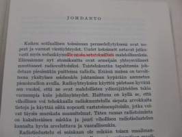 Salasanomia ja neilikoita