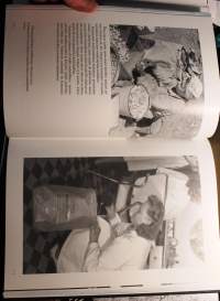 Kotirintama 1939-1945 - sotavuosien Suomi  naisten ja lasten silmin. 1999, 1.p. Katso sisältö kuvista.