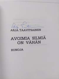 Avoimia silmiä on vähän - runoja (signeerattu)
