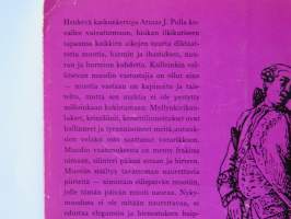 Kuusivarpaisesta kuninkaasta hameen mytologiaan