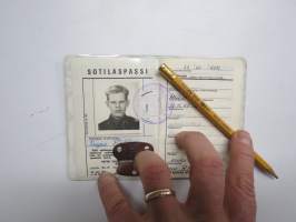 Sotilaspassi SA 1967 R.J.P