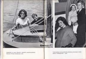 Jacqueline Kennedy, 1.p. 1964. Runsaasti kuvitettu kirja John F Kennedyn edustusvaimon elämästä ennen ja jälkeen salamurhan.