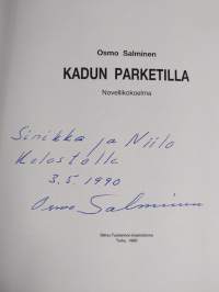 Kadun parketilla (signeerattu, tekijän omiste)