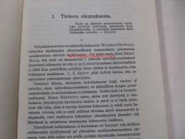 Tieteellinen tutkimustyö. Opastusta aloitteleville luonnontutkijoille