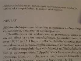 silkkinauhakirjonta.