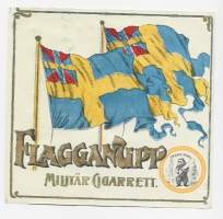 FlagganUpp, Militär Cigarrett   - tupakkaetiketti