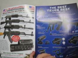 Kalashnikov AK47 - Guns &amp; Ammo Complete Book -aselehden erikoisnumero, keskittyy Kalashnikov-kivääriin ja sen historiaan, eri versioihin ja nykypäivään