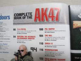Kalashnikov AK47 - Guns &amp; Ammo Complete Book -aselehden erikoisnumero, keskittyy Kalashnikov-kivääriin ja sen historiaan, eri versioihin ja nykypäivään