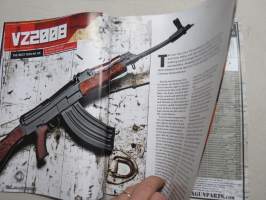 Kalashnikov AK47 - Guns &amp; Ammo Complete Book -aselehden erikoisnumero, keskittyy Kalashnikov-kivääriin ja sen historiaan, eri versioihin ja nykypäivään