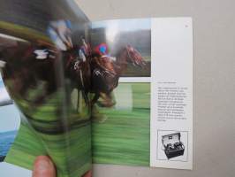 Hasselblad reportage fotorgrafering -myyntiesite / brochure in swedish