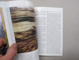 Hasselblad wildlife photography -myyntiesite / brochure in english