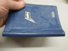 Suomen Höyrylaiva Osakeyhtiö - Finska Ångfartygs Aktiebolaget  SHO - FÅA kalenteri 1957, runsassisältöinen kirja, mm. laivaluettelo &quot;fleet list&quot;
