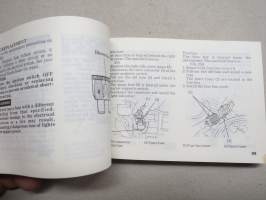 Honda XRV750 owner´s manual -käyttöohjekirja englanniksi, hollanksi ja espanjaksi, sähkökaavio mukana