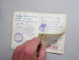 Volkswagen Kastenwagen 2-21/2400, vm. 1958, IU-479, 1. omistaja Åke Tuominen - Tampere -rekisteriote / registerutdrag
