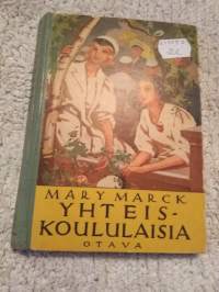 Yhteiskoululaisia