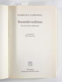 Ruumiin todistus, Kay Scarpettan tutkimuksia