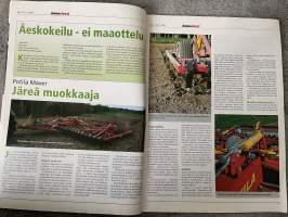 Koneviesti 2004 nr 17 - Robogas: Oma biovoimala pihan perälle?, Uutuuspuimurit esittelyssä Sampo 3045C, Claas Dominator 150 Hydro, Metrak Eko-aisaava katkokone, ym.