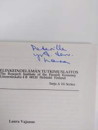 The exchange rate under target zones : theory and evidence on the Finnish markka (tekijän omiste, signeerattu)