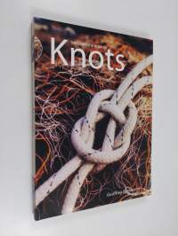 The complete book of knots