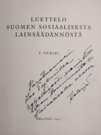 Luettelo Suomen sosiaalisesta lainsäädännöstä : sosiaalisia käsikirjoja (tekijän omiste)