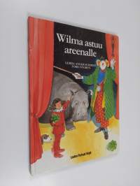 Wilma astuu areenalle