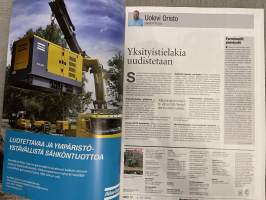 Koneviesti 2014 nr 17 - Merlon kurottajat uudistuvat, Case Magnum 380 CVX -vuoden traktori, Sariksen iso kuomuvaunu, Kokeilussa pöttingerin kääntö-aura, ym.
