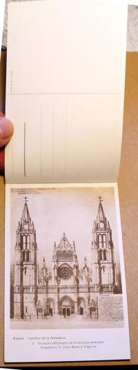 Vanhoja Madridin (Nueva Catedral de la Almudena, Crypta)  kuvia 10 kpl postikortteina albumissa