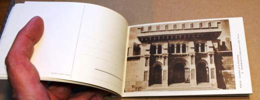 Vanhoja Madridin (Nueva Catedral de la Almudena, Crypta)  kuvia 10 kpl postikortteina albumissa