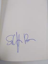 Murhastudio (signeerattu)