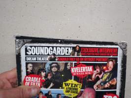 Metal Hammer 2010 November