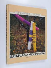 Suomalaisia kudonnaisia