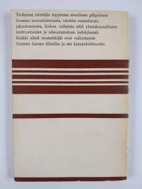 Suomalaisen kansanelämän historialliset taustatekijät