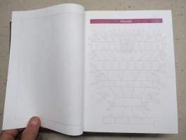 Perheraamattu 1992 (Perhe-Raamattu), ei nimeä / nimiä, perhetietosivut käyttämättömät -Family Bible, in finnish