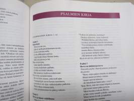 Perheraamattu 1992 (Perhe-Raamattu), ei nimeä / nimiä, perhetietosivut käyttämättömät -Family Bible, in finnish