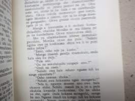 Uuyuni uukwanampinyuka -oshindonga-kielellä julkaistu kirja &quot;Maailma kyllä muuttuu&quot; Ambomaalta (Namibia)