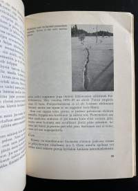 Eläinten jälkiä ja jätöksiä