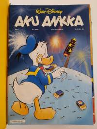 Aku Ankka vuosikerta 2000 (puuttuu nrot 12, 14, 17, 25, 34, 40, 46, 47)