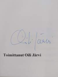 Näin minä muistan : sotavuosien 1939-45 nuori ikäpolvi kertoo elämänvaiheistaan (signeerattu)