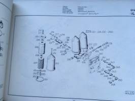 Ersatzteilliste KHD DEUTZ - Spare Parts Catalogue - B/FL 413 F/FW Engine 2973518