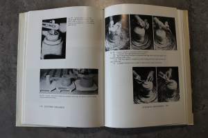The World of Japanese Ceramics