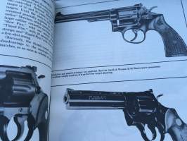Revolver guide