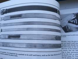 Revolver guide