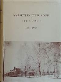 Jyväskylän tyttökoulu ja tyttölyseo 1864 - 1964. Pahvikotelossa. (historiikki, paikallishistoria)