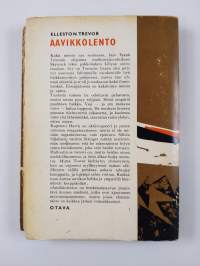 Aavikkolento : romaani