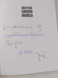 Järistyksiä Euroopan unionissa (tekijän omiste, signeerattu)