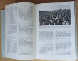 Rauma-Repola Oy Rauman tehtaat 1912-1987 75 vuotta